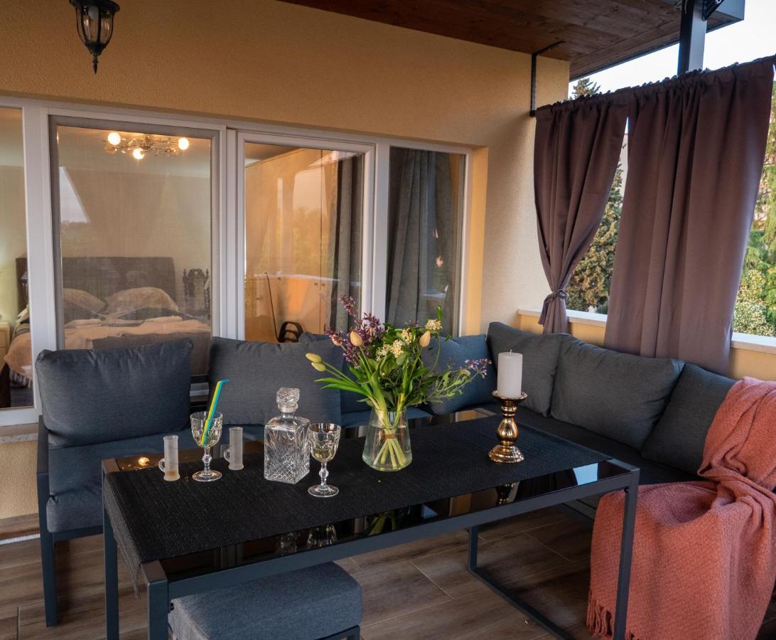 Art Apartment Sole Pula Luaran gambar