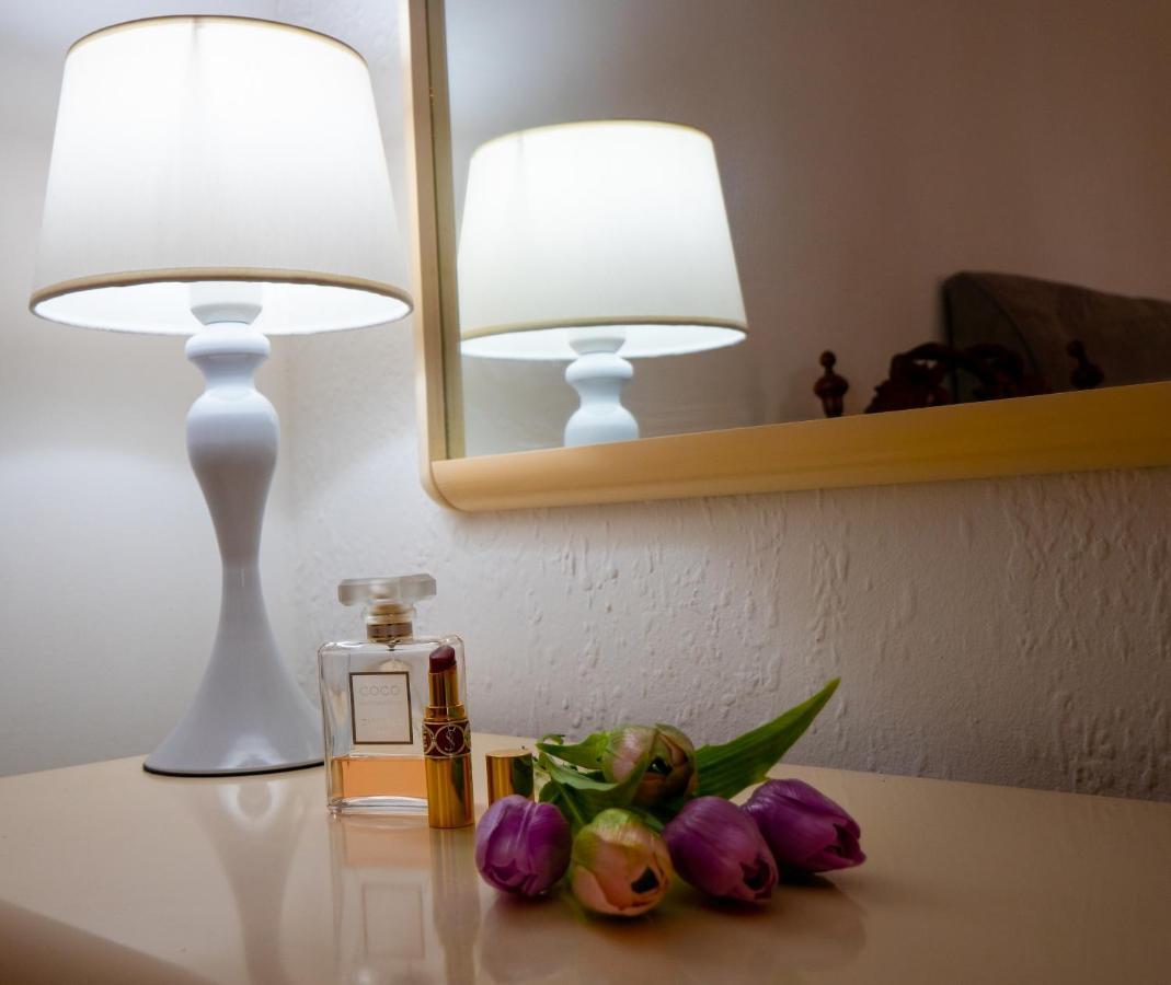 Art Apartment Sole Pula Luaran gambar